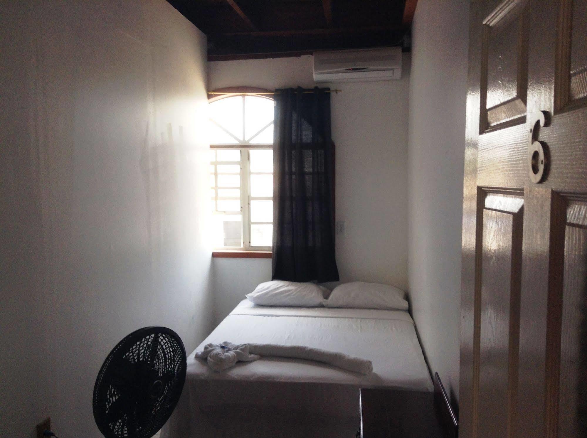 Amelia Guest House 圣佩德罗 外观 照片