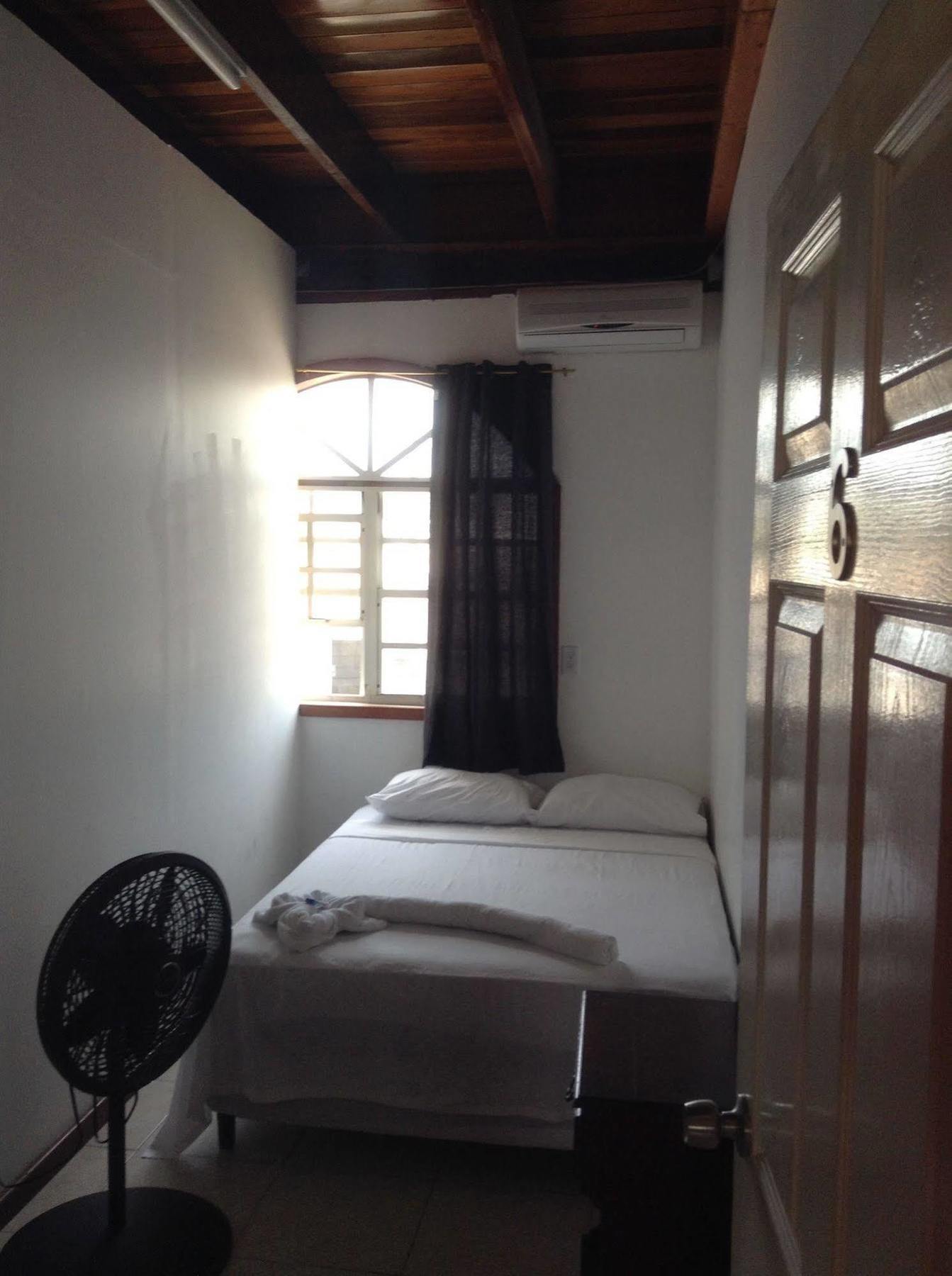 Amelia Guest House 圣佩德罗 外观 照片